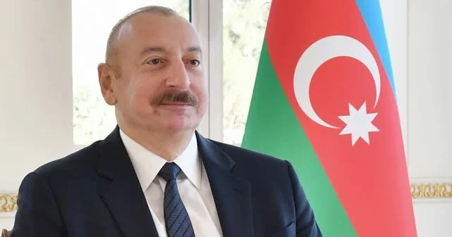 İlham Əliyev indoneziyalı həmkarını TƏBRİK ETDİ