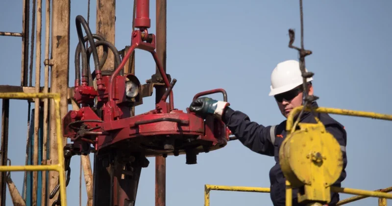КазМунайГаз наращивает разведку нефтегазовых ресурсов в Прикаспии