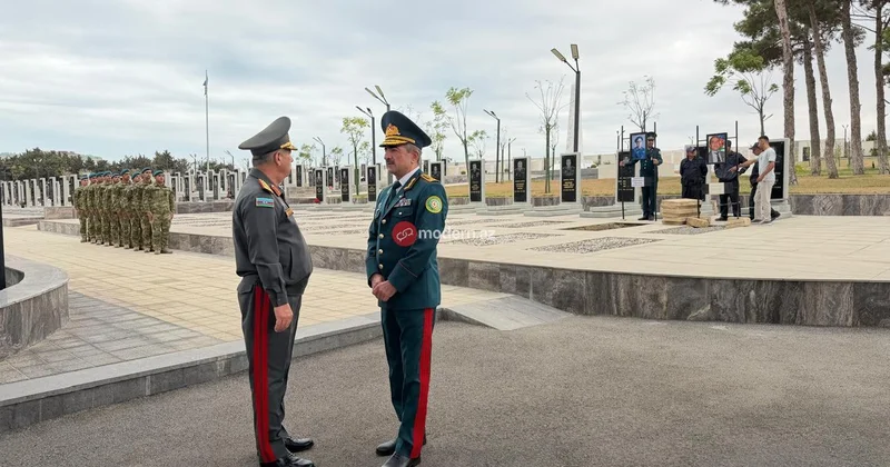 Generallar Abbasəli Novruzovun dəfn mərasimində Foto KONKRET