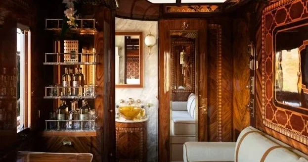 Ночь за £80 тысяч: Orient Express представил самый роскошный вагон ФОТО