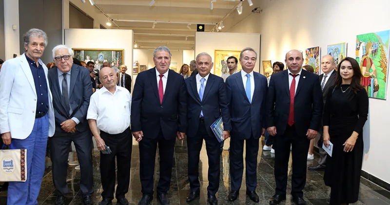 AMEA əməkdaşlarının rəsm əsərlərindən ibarət sərgi açılıb