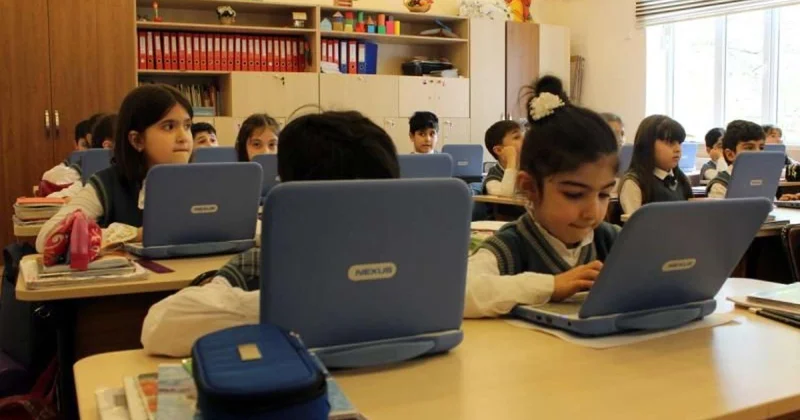 Göbələk kimi artan özəl məktəblər: Dövlət məktəbləri işə yaramır? VİDEO