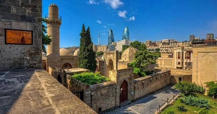 Tarixi abidələr Azərbaycanın mədəni mirasının göstəricisidir AYDINLIQ GƏTİRİLDİ