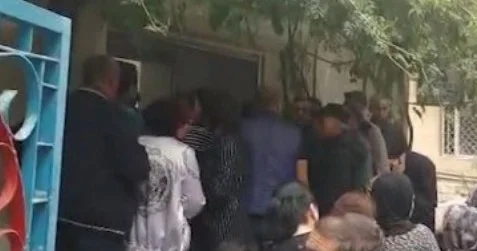 9 nömrəli poliklinikada dərmana görə insan İZDİHAMI VİDEO