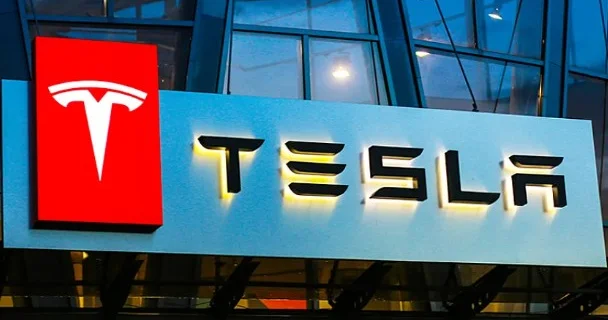 Yanğın riski Tesla dan geri çağırış