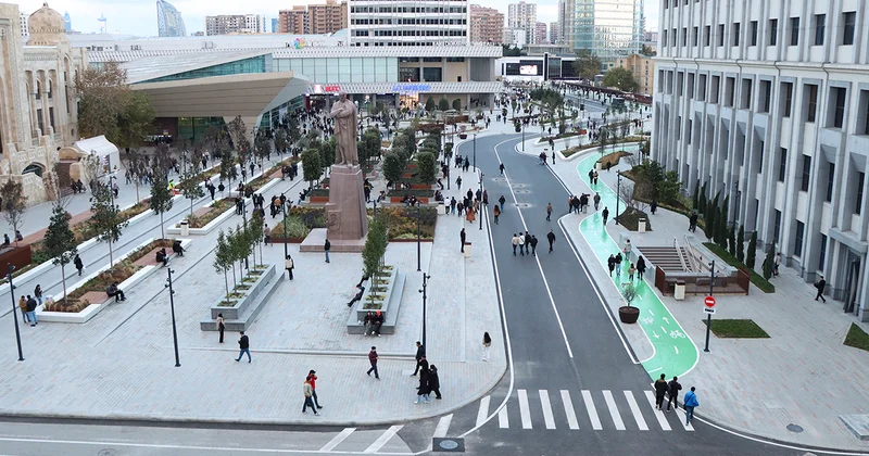 “28 May”da avtobus qadını vurdu