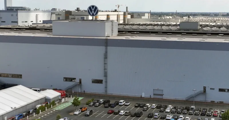 Volkswagen Hannoverdəki zavodunda yük avtomobillərinin istehsalını müvəqqəti dayandıracaq
