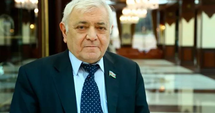 Avropadan azarkeşliyi öyrənməliyik Aqil Abbas