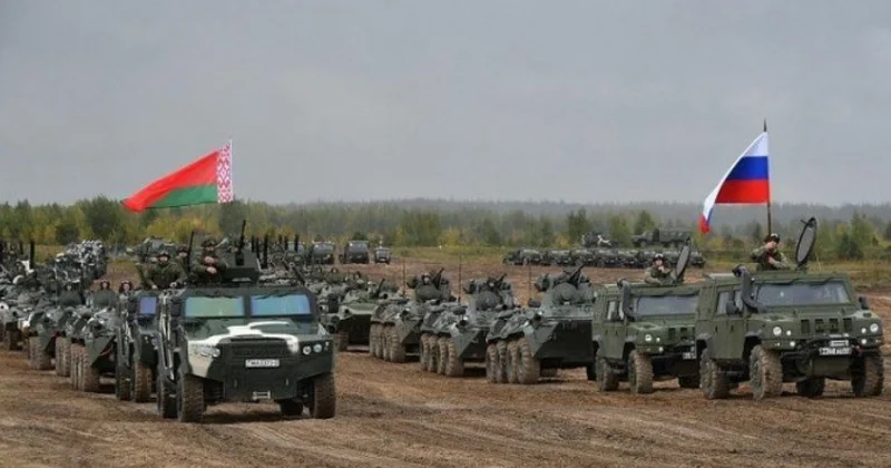 Путин пойдет дальше. В Европу разбираем с польским политологом Якобом Ольховским