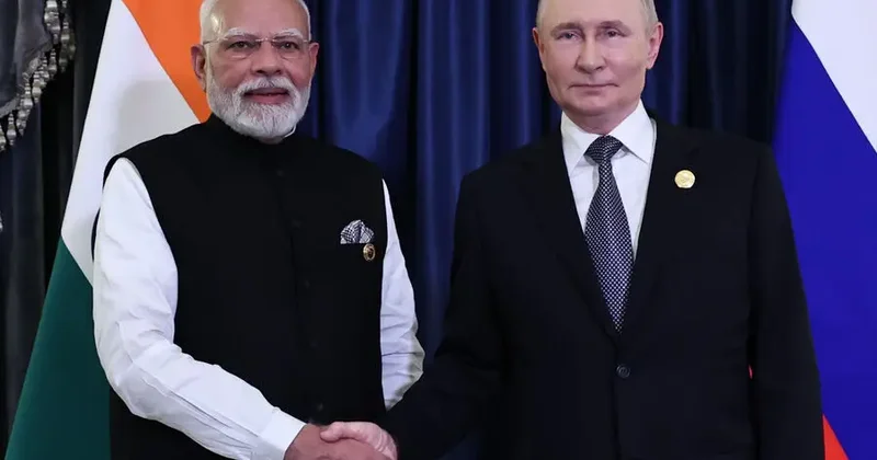 Putin Hindistanın baş nazirinə təbrik göndərdi