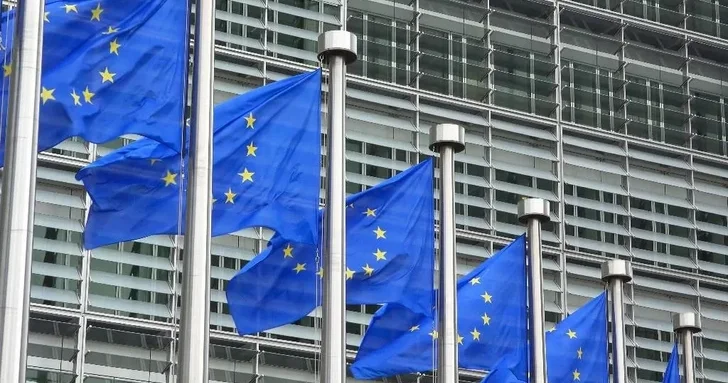Еврокомиссия ужесточает визовый режим для россиян и предупреждает Китай с Индией