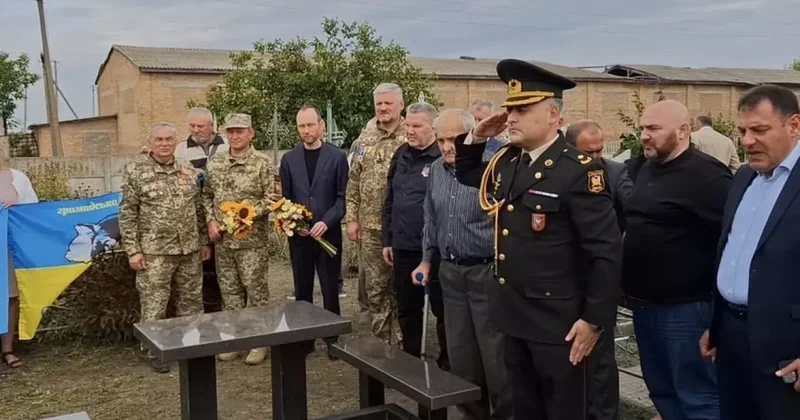 Посол Азербайджана в Украине почтил память Олега Бабака ФОТО