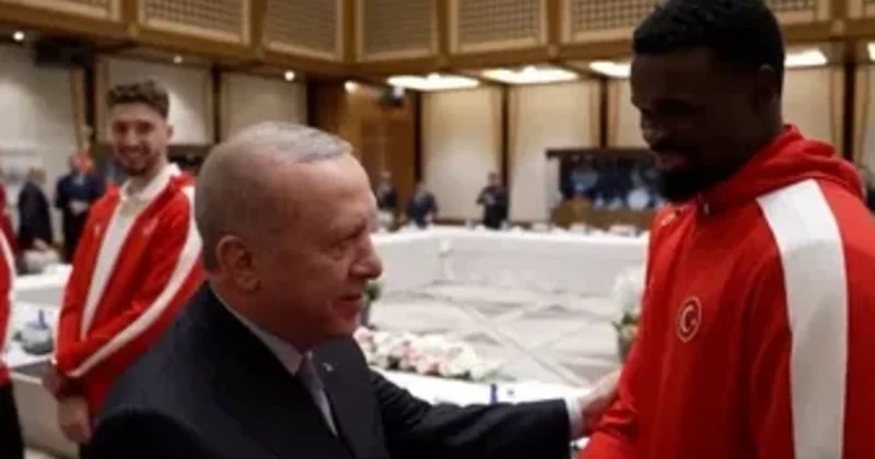 Ərdoğan Avropa çempionatında ikinci olmuş Türkiyə basketbolçularını qəbul edib