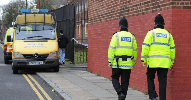 Britaniyada Trampın səfəri zamanı dronları idarə edən iki nəfər həbs edilib