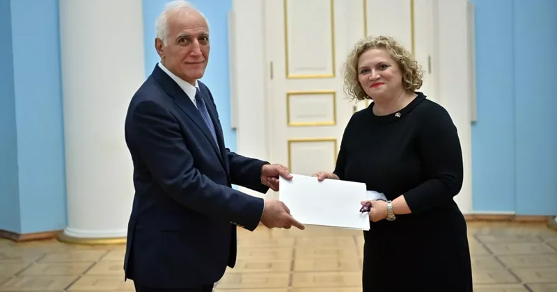 Президент Армении принял верительные грамоты нового посла Великобритании