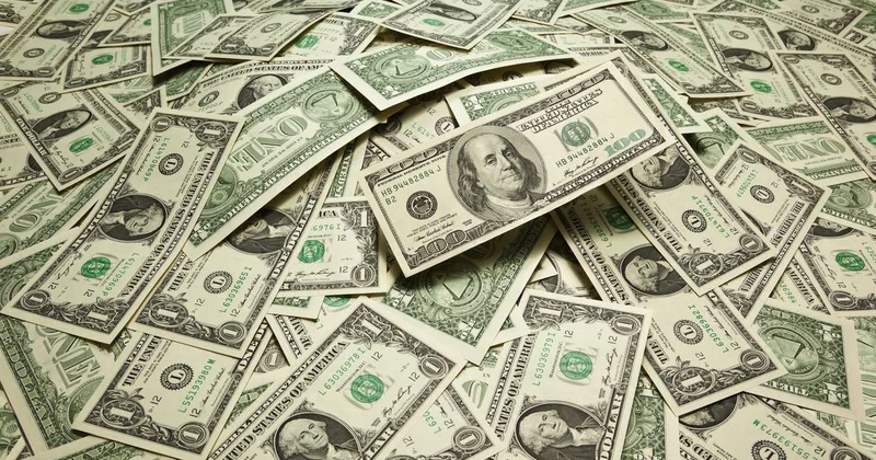 FED dollarla bağlı qərar verdi