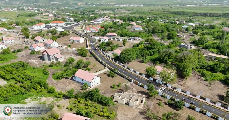Azad və abad yurdlarımıza böyük fərəhlə köçürük