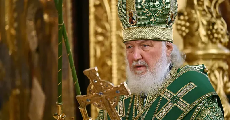 Qazaxıstan prezidenti Patriarx Kirili “Qızıl Qartal” ordeni ilə təltif etdi