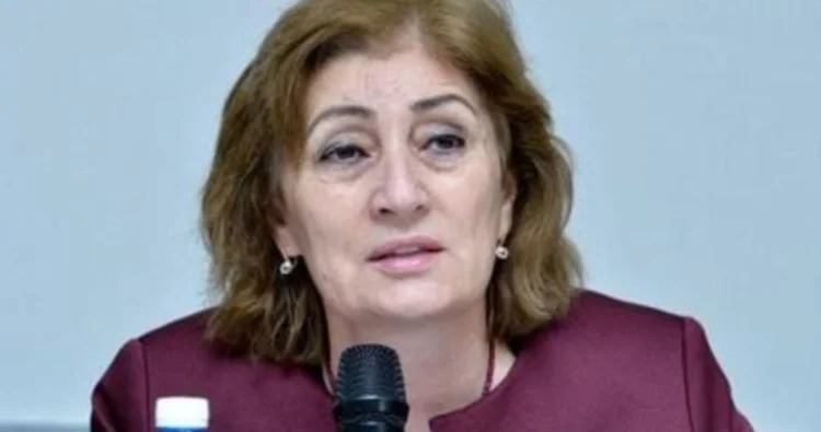 Deputat hava limanından xəstəxanaya aparılıbmış