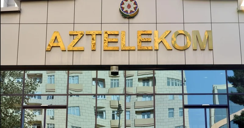 Tonlarla kabelləri çıxarıb satırlar KONKRET