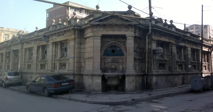 Исторические памятники Баку оказались на грани разрушения
