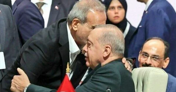 Pezeşkianın Ərdoğanla səmimi görüşü onları dəli etdi