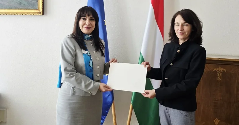 Esmira Cəfərova etimadnaməsinin surətini Macarıstan XİN ə təqdim edib