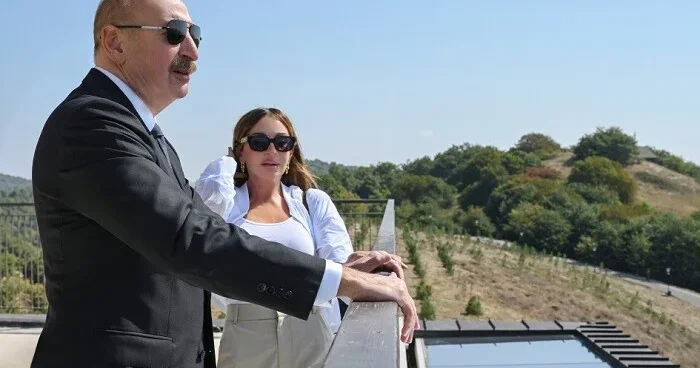 Prezident "Nəsimi bağları" kompleksində... Video