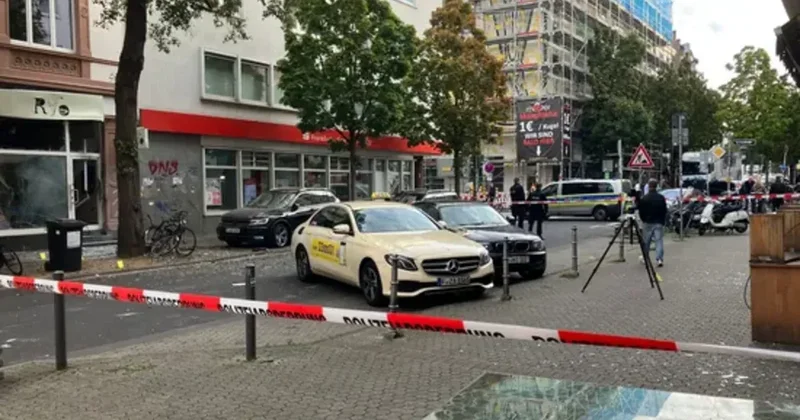 Frankfurt şəhərində ticarət küçəsində partlayışlar olub