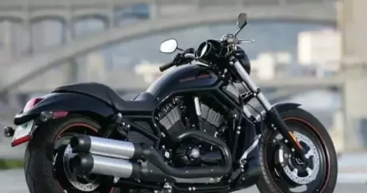Oğurladıqları motosikletlə Bakıda gəzən 3 uşaq TUTULDU
