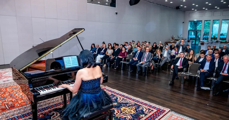 Berlində “Vətənin sədaları” adlı fortepiano gecəsi təşkil olunub
