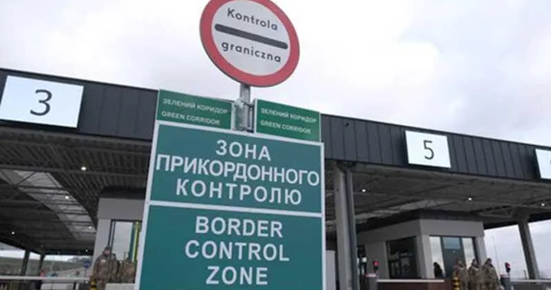 Polşa Ukrayna ilə sərhəddə yoxlamanı sərtləşdirib