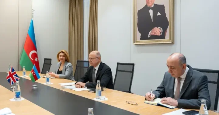 Britaniya şirkətləri Azərbaycanın yaşıl enerji layihələrinə qoşula bilər