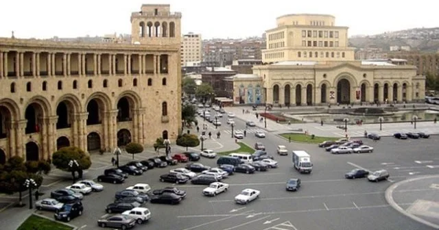 Avropada rəzil hala düşən Ermənistan Azərbaycana şər atdı Bakıdan cavab