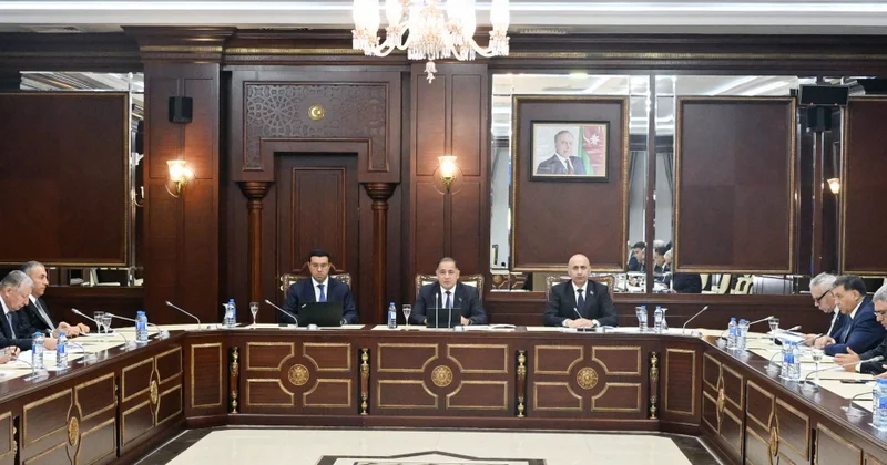 İqtisadi siyasət komitəsində 11 məsələyə baxılıb