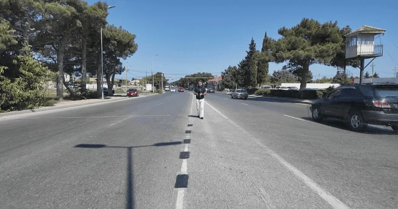 В Баку неизвестные изменили дорожную разметку ВИДЕО
