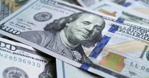 Dollar iyulun sonundan bəri ən yüksək səviyyəyə qalxıb