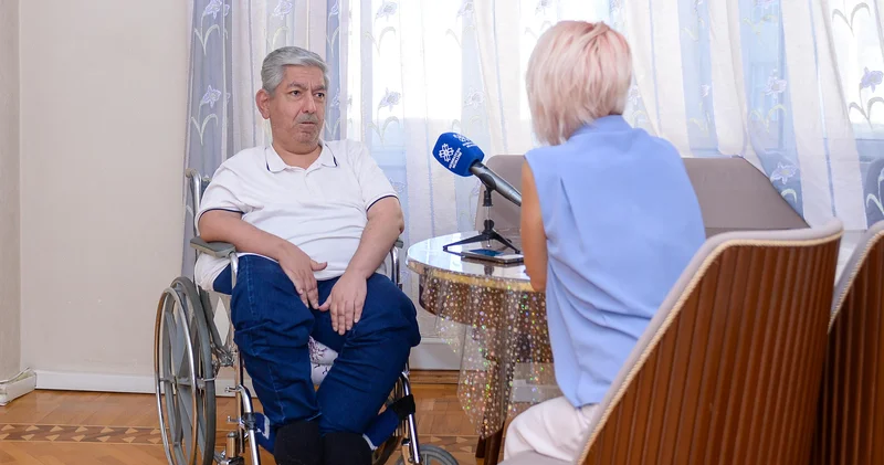 “57 ildir arabada yaşayıram” Məşhur iqtisadçının HƏYAT HEKAYƏSİ