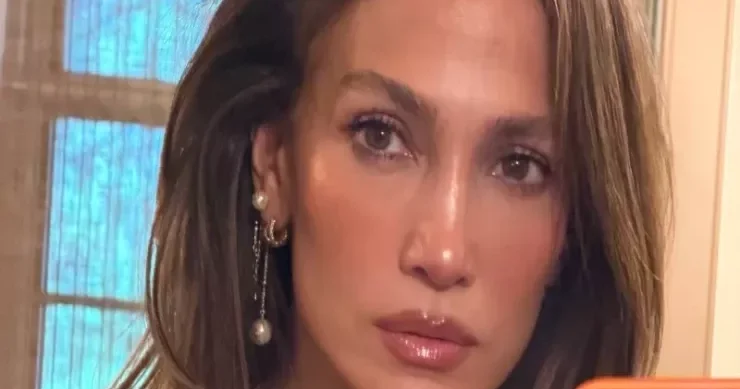 Cennifer Lopez 18 milyon dollarlıq evini nümayiş etdirdi