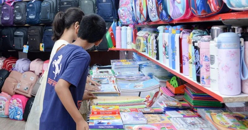 Dərslər başladı, xərclər artdı: Sentyabr ailə büdcəsini necə dəyişir?