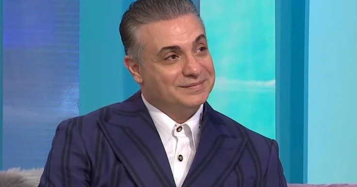 Qızının xaricdə oxumasına icazə vermədi Video