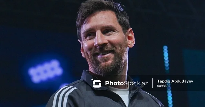 Lionel Messi karyerasında 49 cu titulunu qazanıb