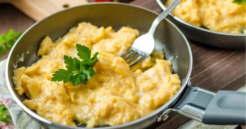 Yumurtaya bunu əlavə edin Diyetoloqlar ən faydalı inqrediyenti açıqladı