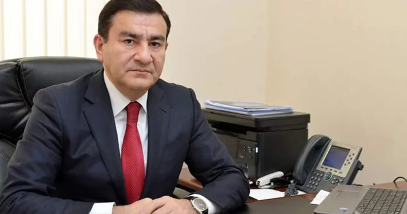 Prezident Famil Mustafayevi təltif etdi