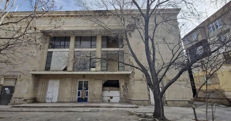 Bakıda məşhur kinoteatr söküləcək Bərpaya yararsızdır Rəsmi