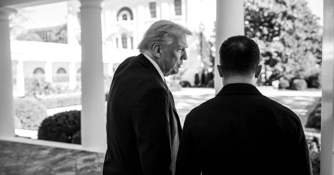 Белый дом опубликовал фото встречи Трампа и Зеленского: Нам платят за боеприпасы и ракеты Minval Politika