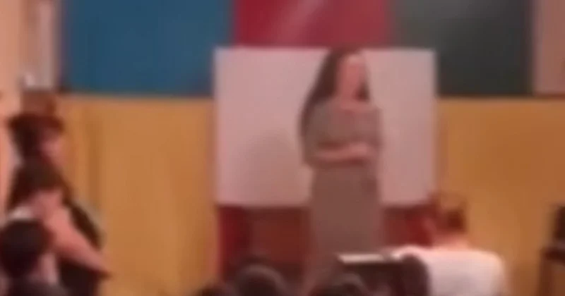 Трансгендерная певица на концерте ко Дню памяти вызвала резонанс Minval Politika