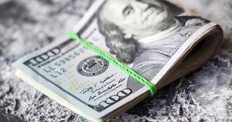 Əhaliyə xəbərdarlıq edildi: Yeni ilə qədər dollar alın, bahalaşacaq