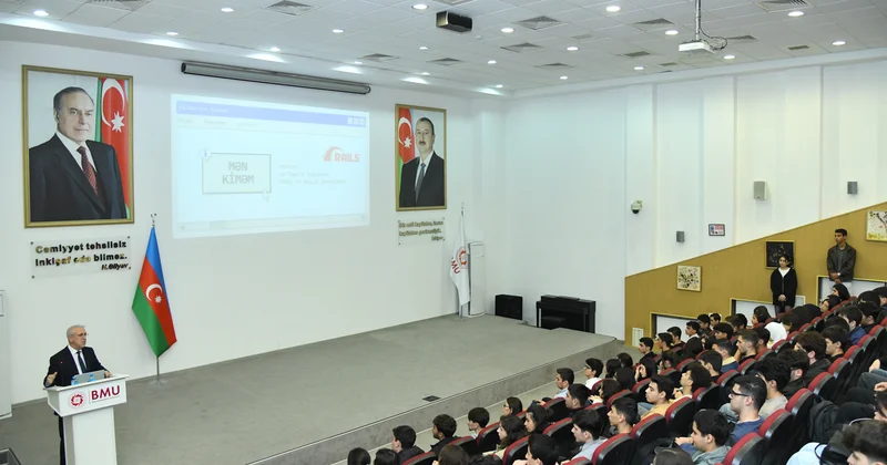 BMU tələbələri “Holberton School Azerbaijan” barədə məlumatlandırılıb