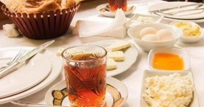 Dietoloq: Səhər yeməyi beynin yanacağıdır